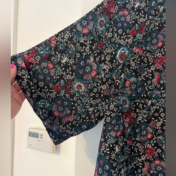 NWT About A Girl Pink and Green Boxy Blouse size XL (A106) - Picture 2 of 9